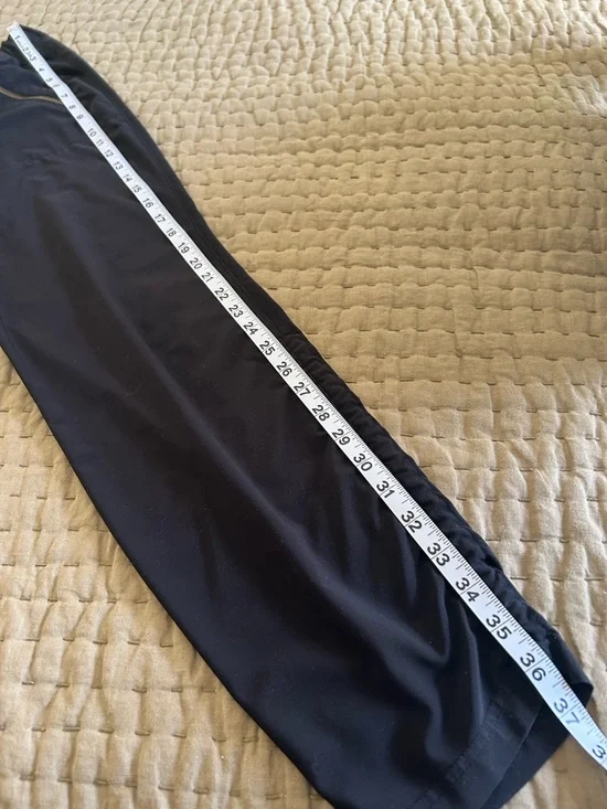 Athleta Black Lightweight Zip Pocket Jogger Pants - Picture 5 of 5